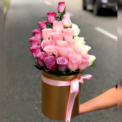 box con 27 rosas