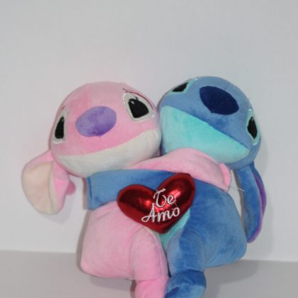 pareja  Stitch