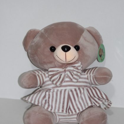 oso con vestido