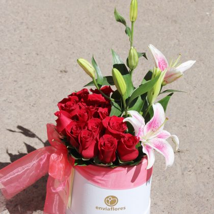 "Elegancia Floral en Box"