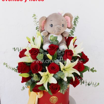 box con rosas y lirios